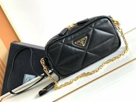 Picture of Prada Lady Handbags _SKUfw136586252fw